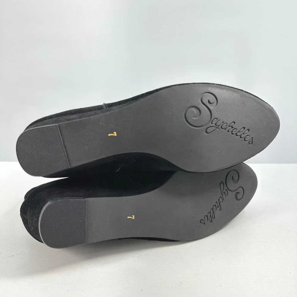 Seychelle's black suede wedge ankle boots 7‎ dark romantic Victorian Goth edgy